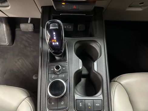 Used 2022 Cadillac XT4 Premium Luxury w/ Safety Alert Package AWD/4WD image 32