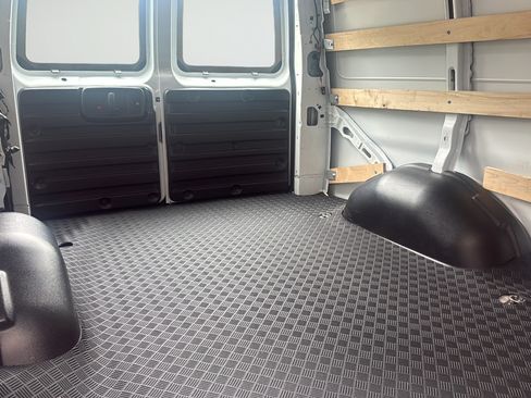 Used 2025 GMC Savana 2500 w/ Driver Convenience Package RWD image 21