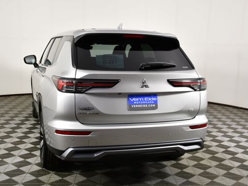New 2026 Mitsubishi Outlander SE AWD/4WD image 7