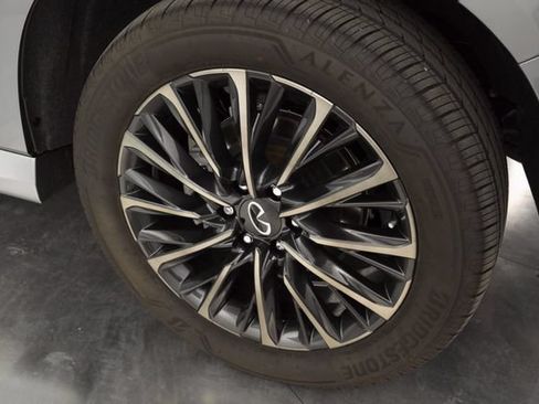 Used 2026 INFINITI QX80 Autograph AWD/4WD image 9