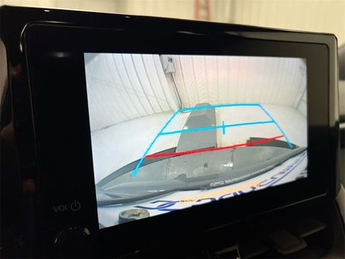 Used 2023 Toyota Corolla SE image 15