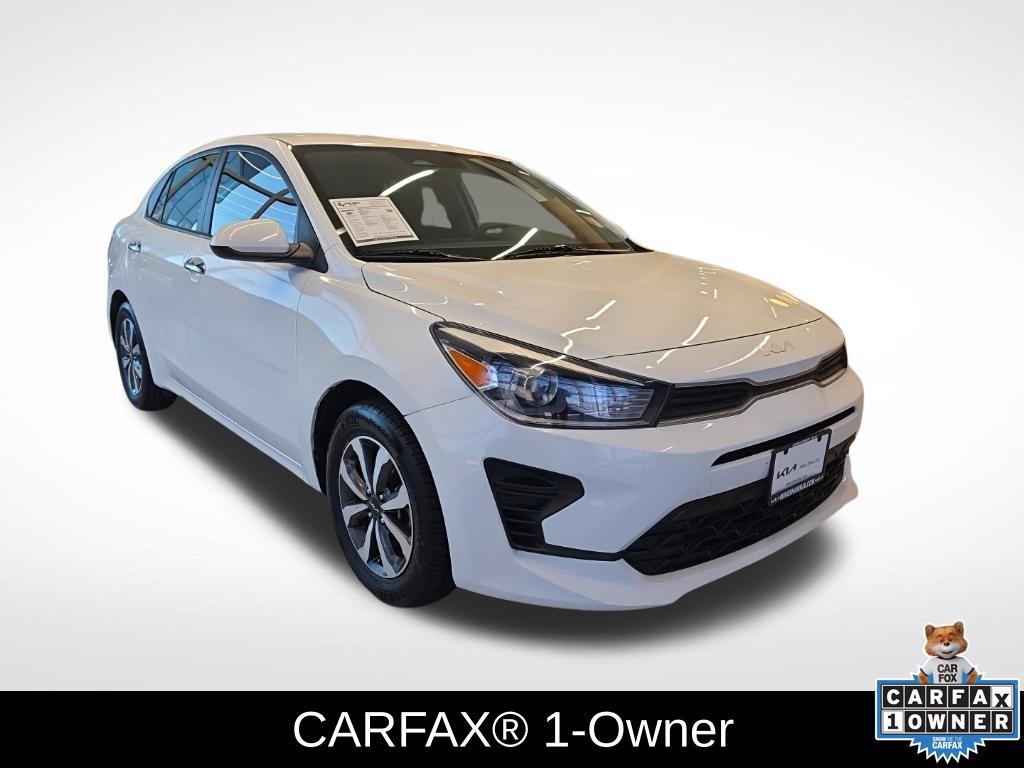 Used 2022 Kia Rio S w/ Technology Package FWD image 2