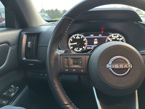 Used 2023 Nissan Pathfinder SL image 23