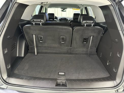 Used 2020 Chevrolet Traverse LS w/ LPO, Floor Liner Package FWD image 15