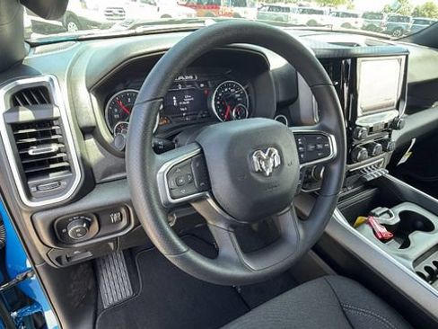 New 2026 RAM 1500 Express AWD/4WD image 31