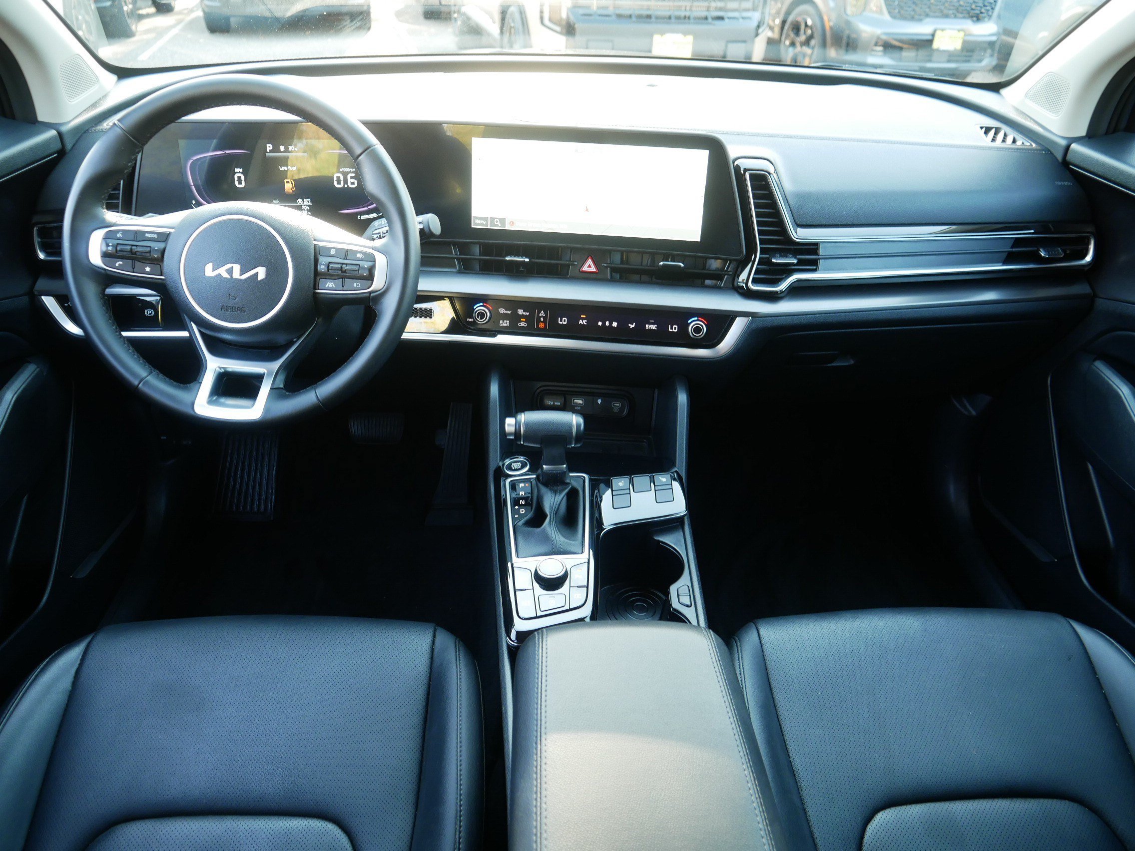 Certified 2024 Kia Sportage EX AWD/4WD image 10