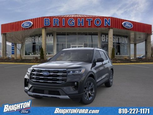 Used 2026 Ford Explorer Active w/ Active Comfort Package AWD/4WD image 4