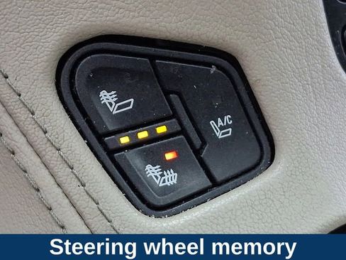 Used 2016 GMC Yukon Denali image 14