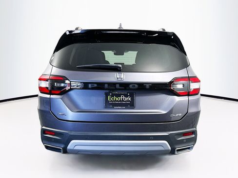 Used 2023 Honda Pilot Elite image 7