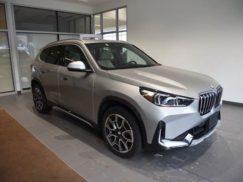 Certified 2024 BMW X1 xDrive28i w/ Convenience Package image 4