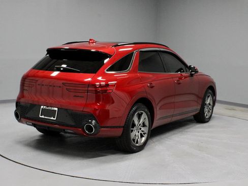 Used 2022 Genesis GV70 3.5T Sport w/ Sport Advanced Package AWD/4WD image 12