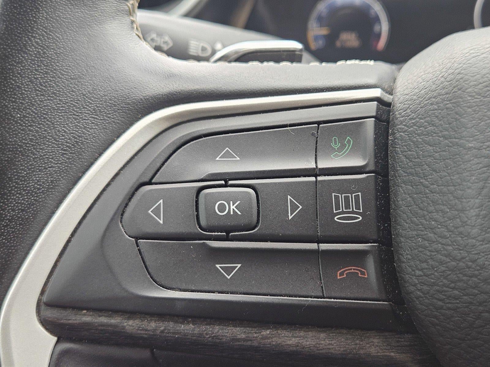 Used 2021 Jeep Grand Cherokee L Limited AWD/4WD image 19