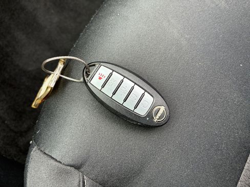 Used 2025 Nissan Altima 2.5 SV image 21