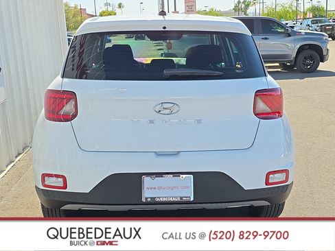 Used 2026 Hyundai Venue SE FWD image 6