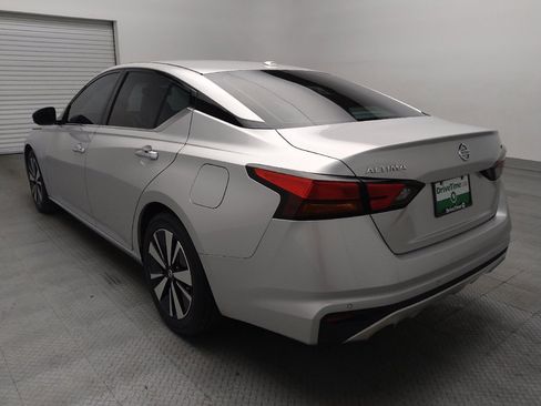 Used 2019 Nissan Altima 2.5 SL FWD image 5