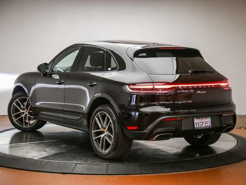 Certified 2026 Porsche Macan AWD/4WD image 3