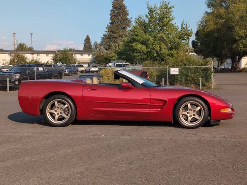 Used 1999 Chevrolet Corvette Convertible w/ Memory Pkg image 7