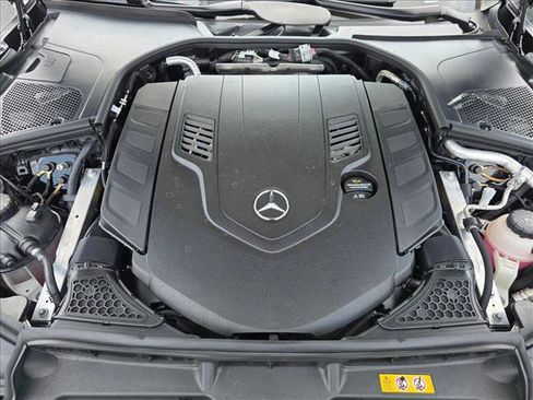 Used 2025 Mercedes-Benz S 580 4MATIC Sedan image 24