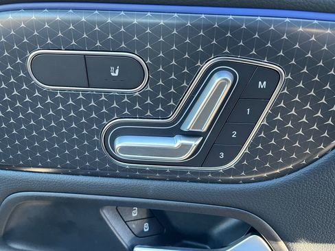 Certified 2025 Mercedes-Benz GLA 250 4MATIC image 16