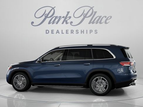 Certified 2026 Mercedes-Benz GLS 450 4MATIC image 11