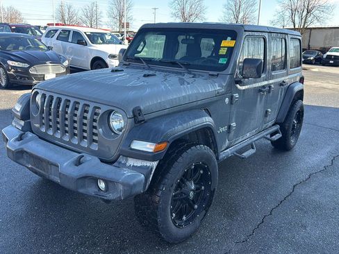 Used 2019 Jeep Wrangler Unlimited Sport S image 3