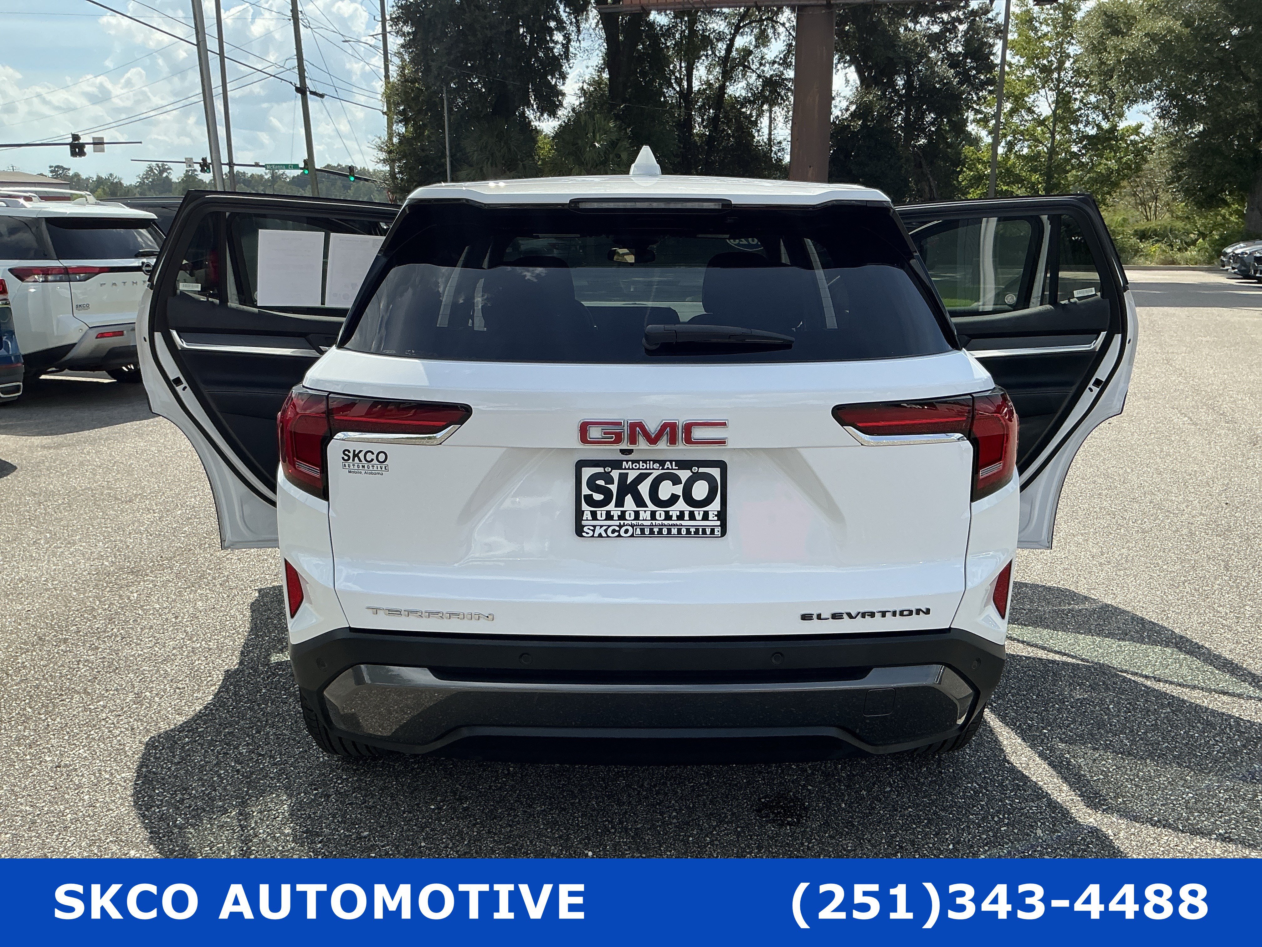 Used 2026 GMC Terrain Elevation FWD image 32