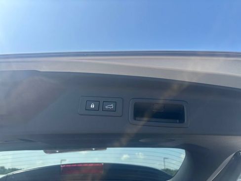 Used 2025 Subaru Forester Limited AWD/4WD image 14