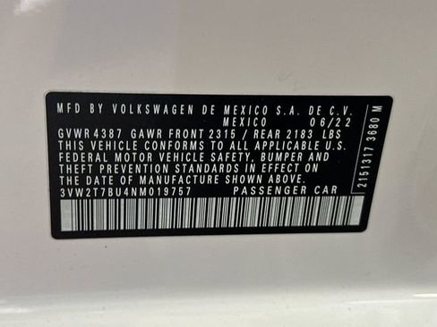 Used 2022 Volkswagen Jetta GLI Autobahn image 36