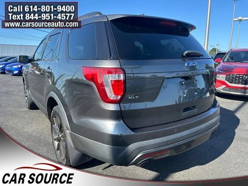 Used 2017 Ford Explorer XLT w/ Equipment Group 202A AWD/4WD image 6