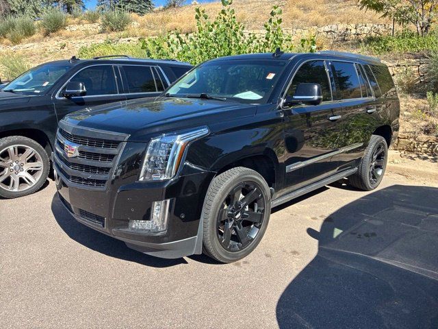 Used 2018 Cadillac Escalade Premium Luxury AWD/4WD image 2