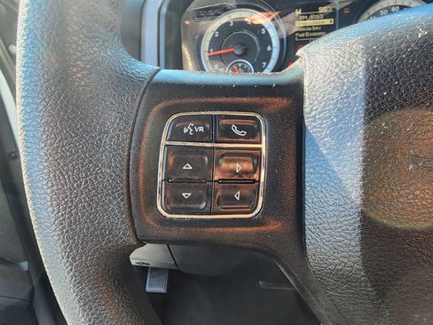 Used 2017 RAM 1500 Classic SLT image 28