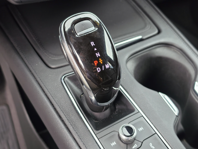 Used 2020 Cadillac XT4 Sport w/ LPO, Midnight Sport Package FWD image 32