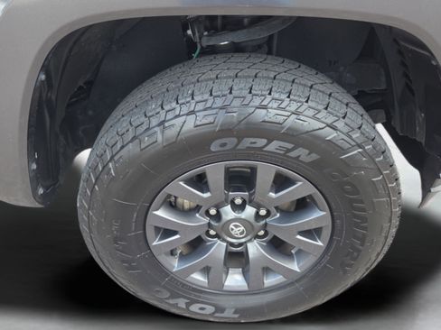 Certified 2023 Toyota Tacoma SR5 image 33