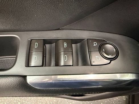 Used 2026 Chevrolet Traverse LT AWD/4WD image 11