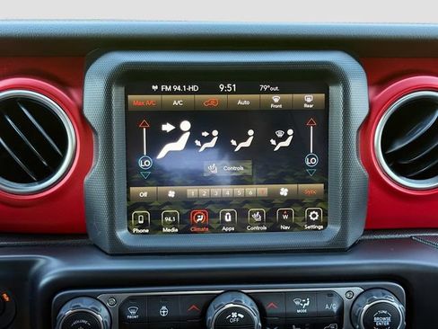 Used 2021 Jeep Wrangler Unlimited Rubicon AWD/4WD image 33
