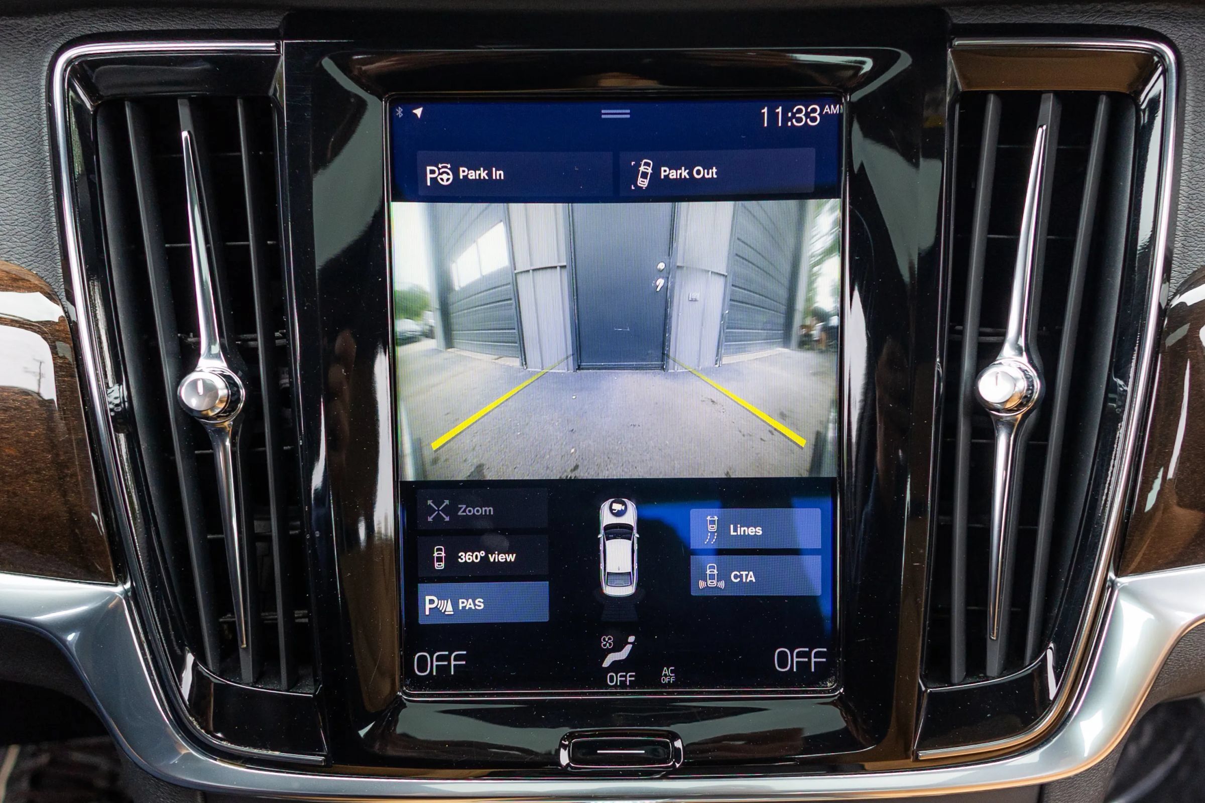 Used 2017 Volvo S90 T5 Momentum w/ Vision Package FWD image 22