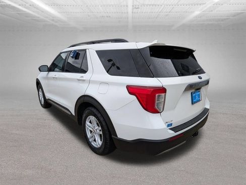 Used 2021 Ford Explorer XLT w/ Equipment Group 202A RWD image 7