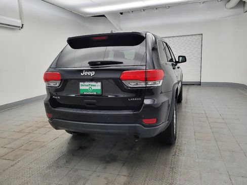 Used 2019 Jeep Grand Cherokee Laredo AWD/4WD image 7
