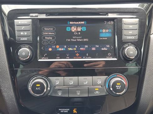 Used 2019 Nissan Rogue Sport S w/ Appearance Package FWD image 5
