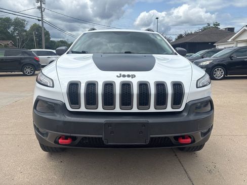 Used 2014 Jeep Cherokee Trailhawk w/ Comfort/Convenience Group AWD/4WD image 3