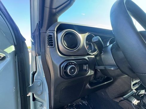Used 2023 Jeep Wrangler Unlimited Sport AWD/4WD image 16