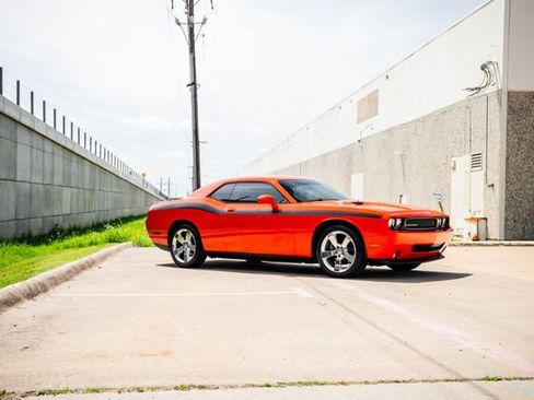 Used 2009 Dodge Challenger R/T RWD image 43