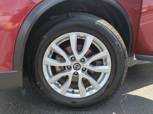 Certified 2019 Nissan Rogue SV FWD image 50