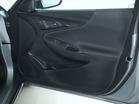 Used 2024 Chevrolet Malibu LT image 32