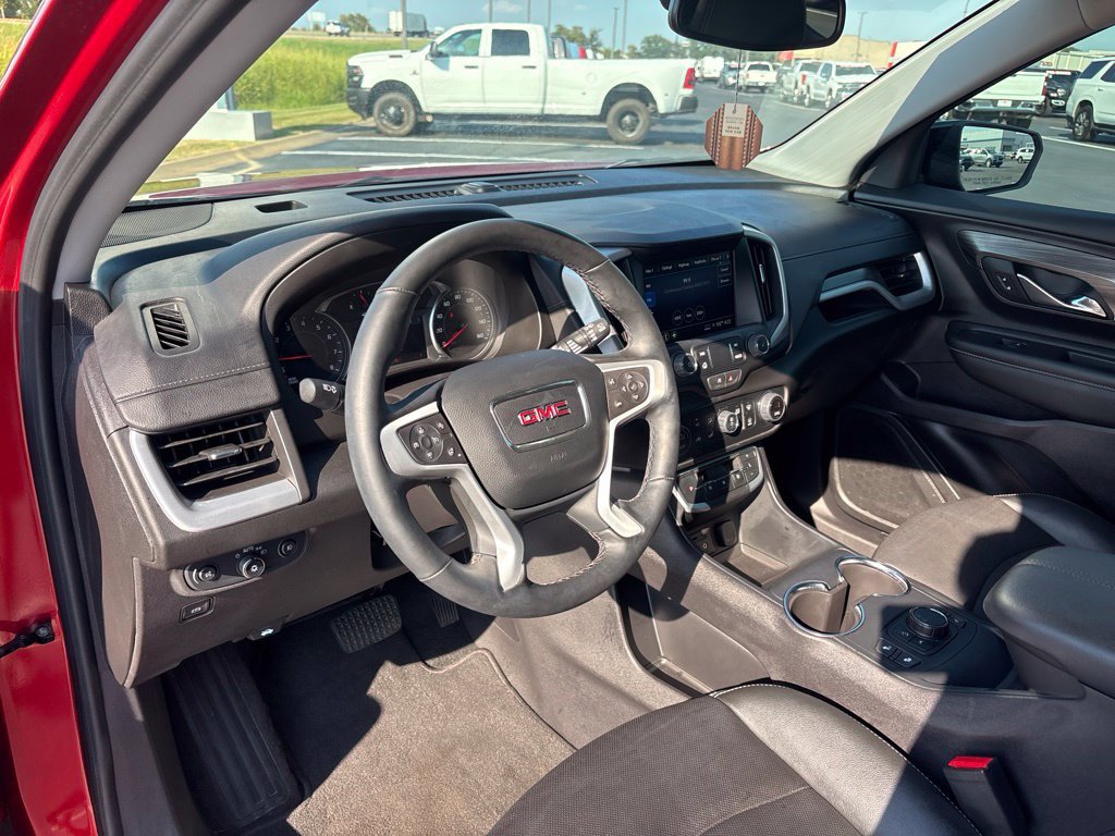 Used 2024 GMC Terrain SLT w/ Elevation Edition FWD image 11