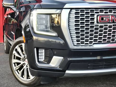 Used 2021 GMC Yukon Denali w/ Denali Premium Package AWD/4WD image 14