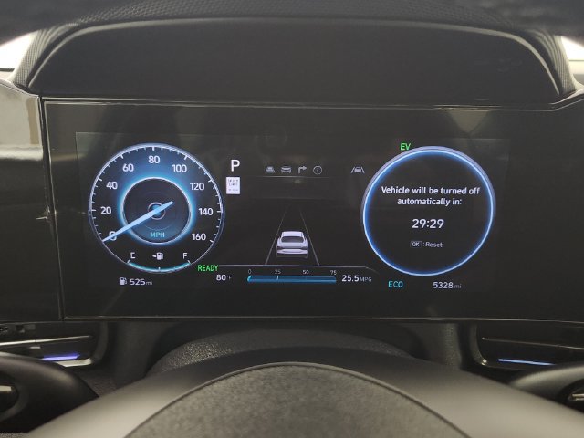Certified 2025 Hyundai Elantra SEL FWD image 22