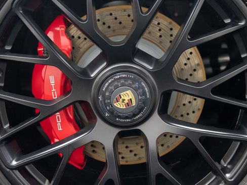 Used 2015 Porsche 911 Carrera 4 GTS image 44