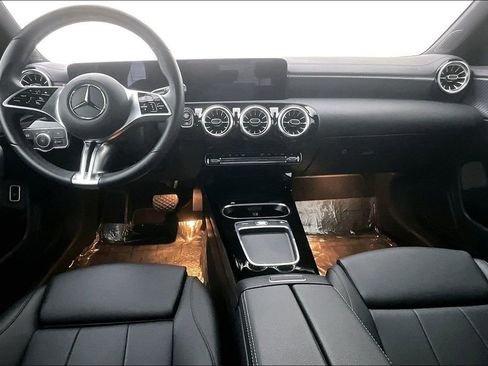 Used 2025 Mercedes-Benz CLA 250 CLA 250 image 18