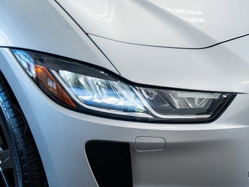 Used 2020 Jaguar I-PACE S image 18